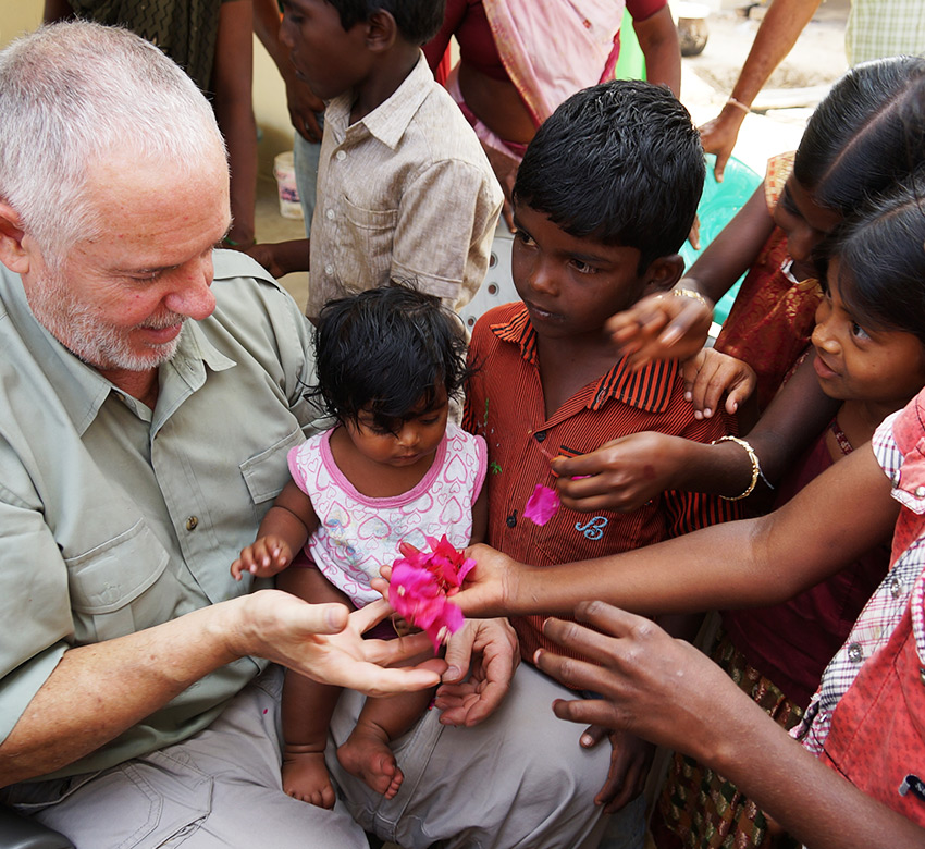 Roland and Indian children